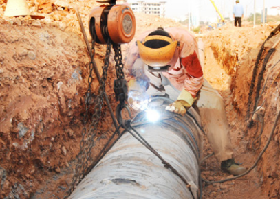 防爆手拉葫蘆用于燃?xì)夤艿朗┕がF(xiàn)場